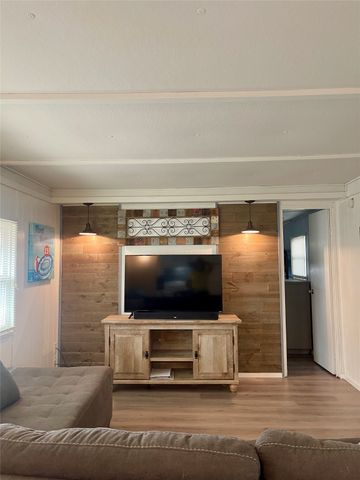 2334 Sanbar Road 26, Possum Kingdom Lake, TX 76449