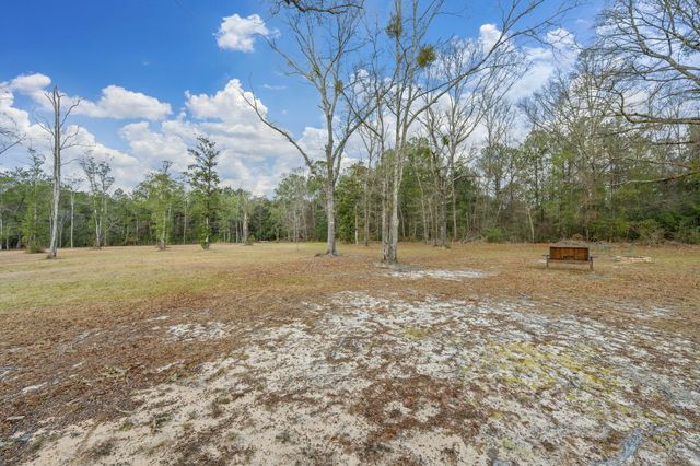 1550 Highway 280 E, Defuniak Springs, FL 32435