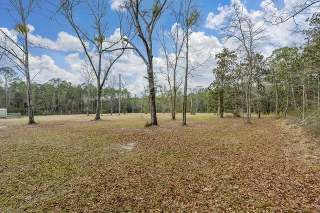 1550 Highway 280 E, Defuniak Springs, FL 32435