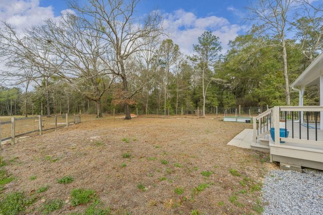 1550 Highway 280 E, Defuniak Springs, FL 32435