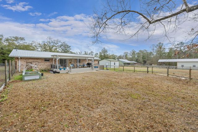 1550 Highway 280 E, Defuniak Springs, FL 32435