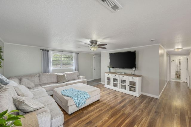 1550 Highway 280 E, Defuniak Springs, FL 32435