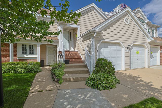 1011 Brentwood Circle, Buffalo Grove, IL 60089