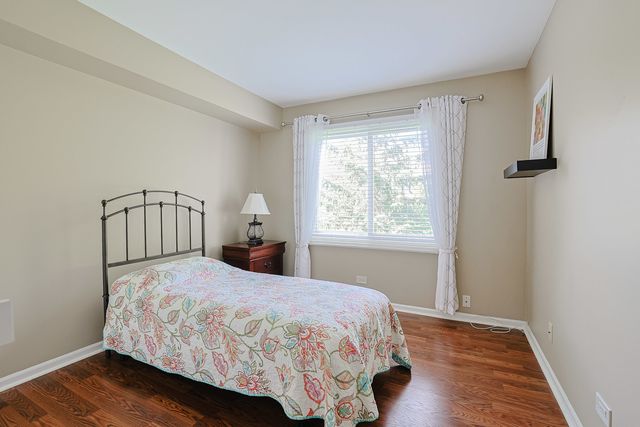 1011 Brentwood Circle, Buffalo Grove, IL 60089