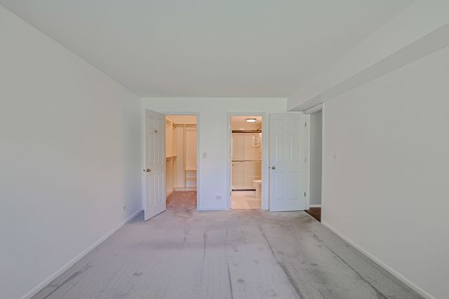 1011 Brentwood Circle, Buffalo Grove, IL 60089