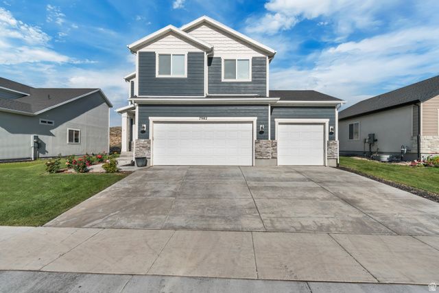 7982 N BRISTLECONE RD, Eagle Mountain, UT 84005