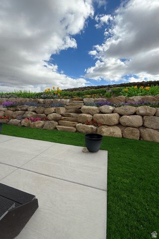 7982 N BRISTLECONE RD, Eagle Mountain, UT 84005