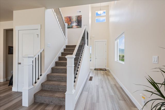 7982 N BRISTLECONE RD, Eagle Mountain, UT 84005