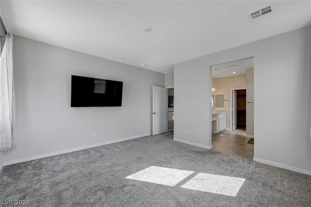 881 Dunkirk River Court, Henderson, NV 89011