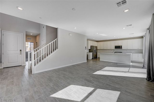 881 Dunkirk River Court, Henderson, NV 89011