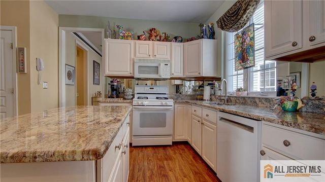 354 Harrier Drive, Monroe, NJ 08831