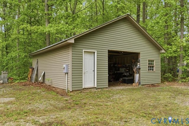 2229 Pine Cove Trl, Cumberland, VA 23139