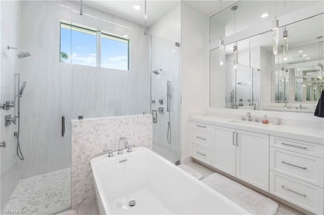 777 Bluebonnet CT, Marco Island, FL 34145
