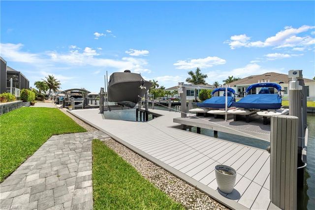 777 Bluebonnet CT, Marco Island, FL 34145