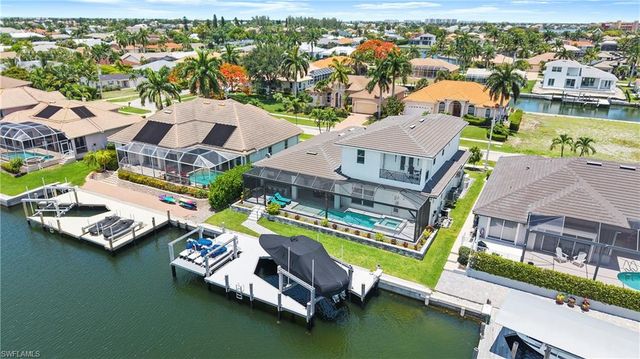 777 Bluebonnet CT, Marco Island, FL 34145