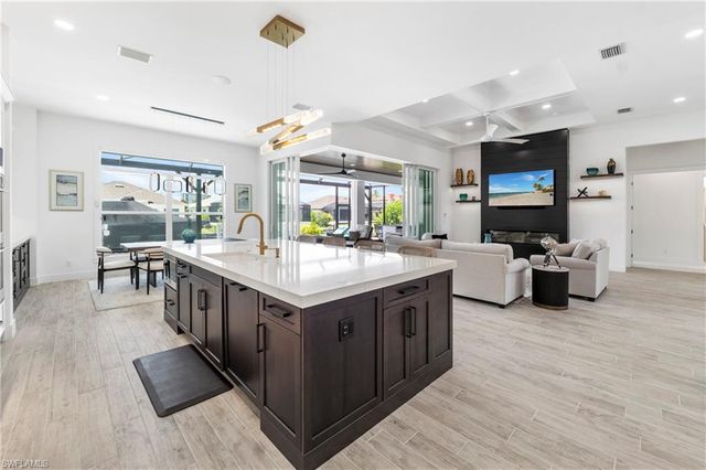 777 Bluebonnet CT, Marco Island, FL 34145