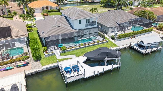 777 Bluebonnet CT, Marco Island, FL 34145