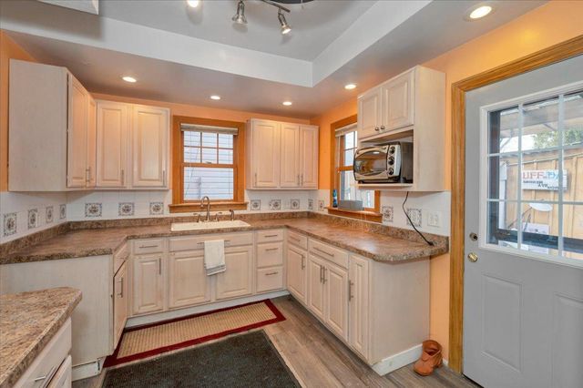 1825 Oakes Avenue, Superior, WI 54880