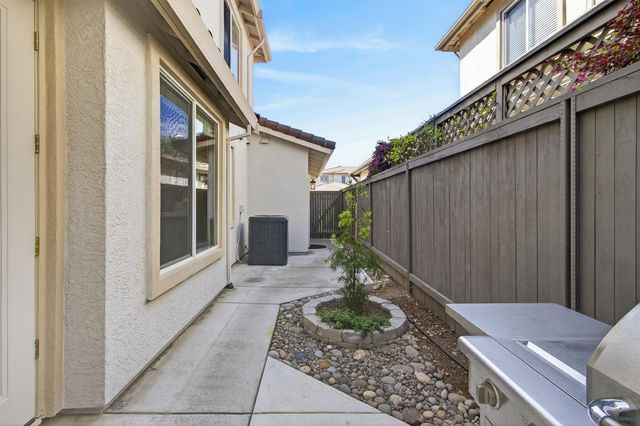 1473 Rose Glen Drive, Roseville, CA 95661