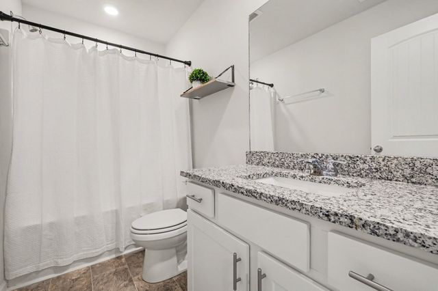 127 Grayson Cir, Chapel Hill, TN 37034