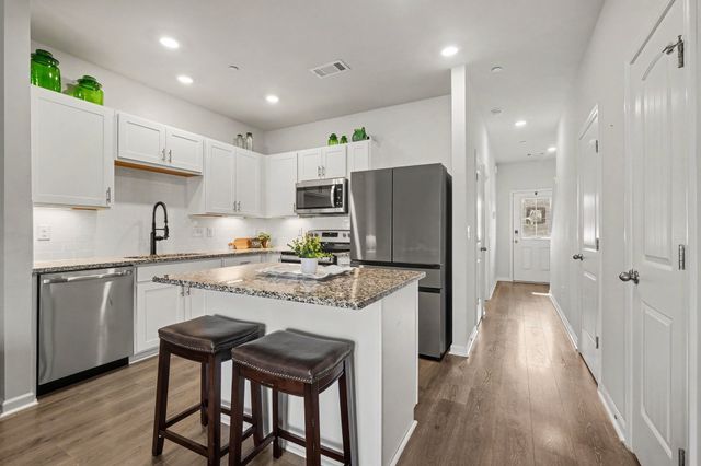 127 Grayson Cir, Chapel Hill, TN 37034