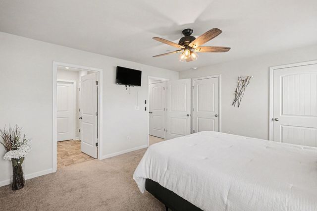 127 Grayson Cir, Chapel Hill, TN 37034