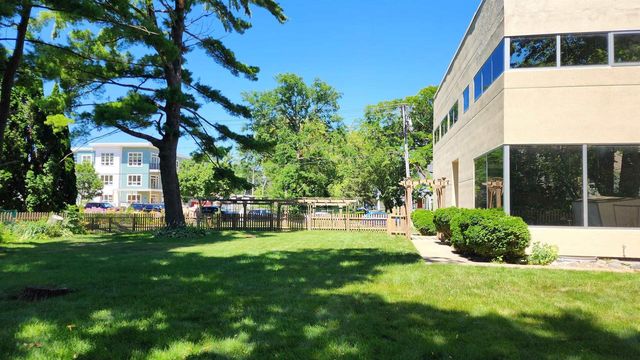 6605 Old Sauk Road, Madison, WI 53705