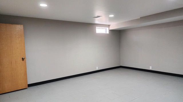 6605 Old Sauk Road, Madison, WI 53705