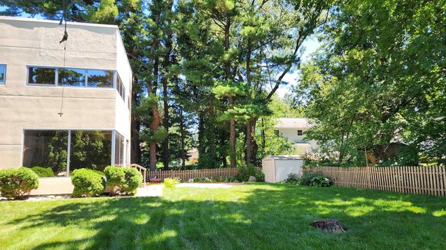6605 Old Sauk Road, Madison, WI 53705