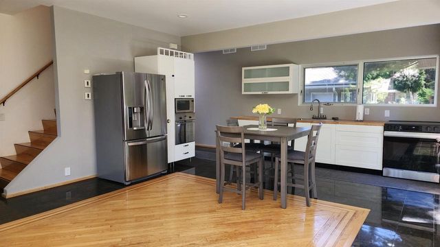 6605 Old Sauk Road, Madison, WI 53705
