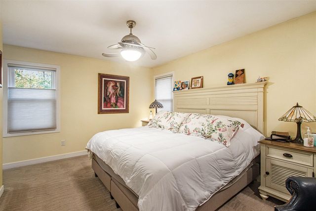 89 S Division Avenue, Holland, MI 49424