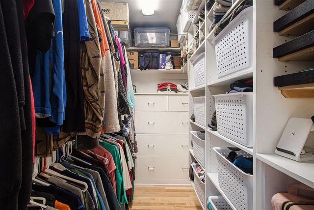 89 S Division Avenue, Holland, MI 49424