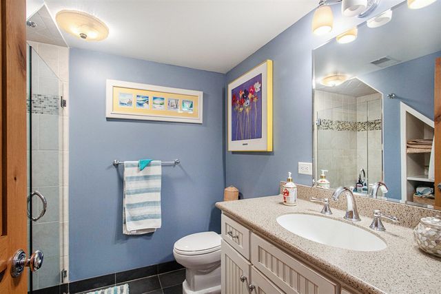 89 S Division Avenue, Holland, MI 49424