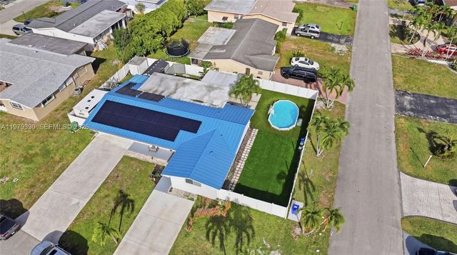 1101 NW 86th Ter, Pembroke Pines, FL 33024