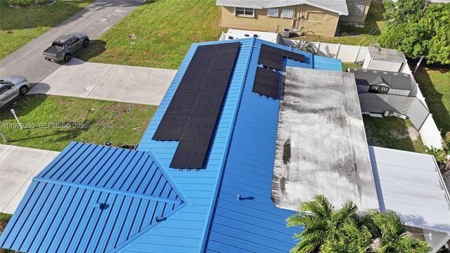 1101 NW 86th Ter, Pembroke Pines, FL 33024