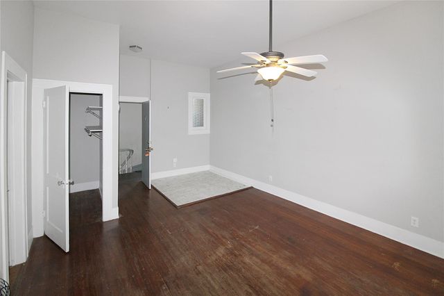 1902 Church St 7, Galveston, TX 77550