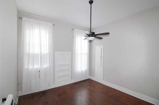 1902 Church St 7, Galveston, TX 77550