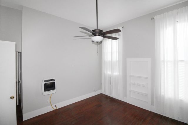 1902 Church St 7, Galveston, TX 77550