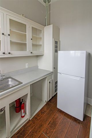 1902 Church St 7, Galveston, TX 77550