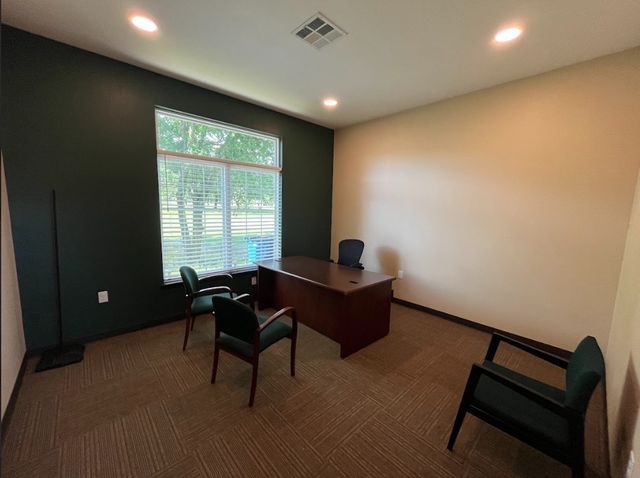 128 S Cockrell Hill Road, Desoto, TX 75115