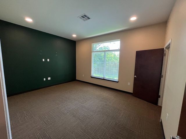 128 S Cockrell Hill Road, Desoto, TX 75115