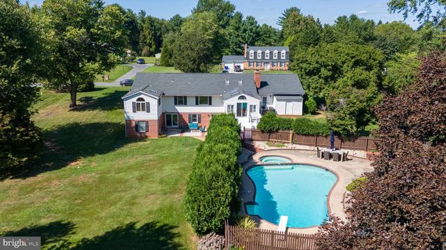 4009 ELAND RD, Phoenix, MD 21131