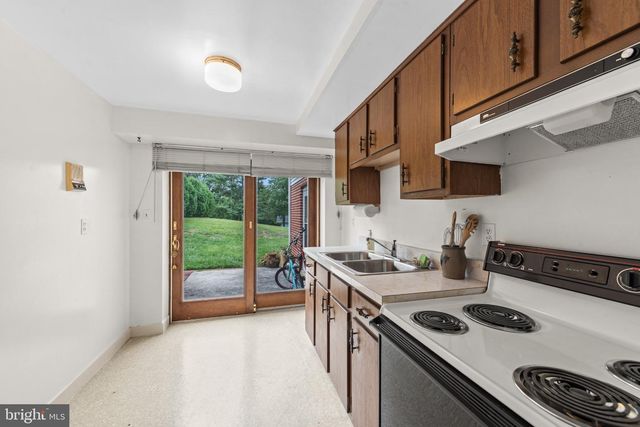 4009 ELAND RD, Phoenix, MD 21131