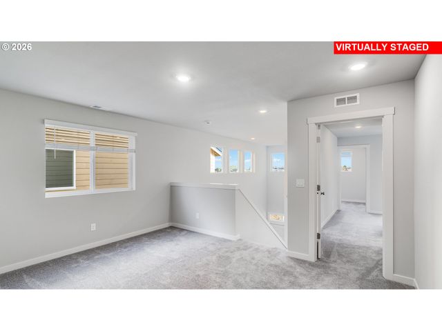 1070 Legacy Ln, Eugene, OR 97402