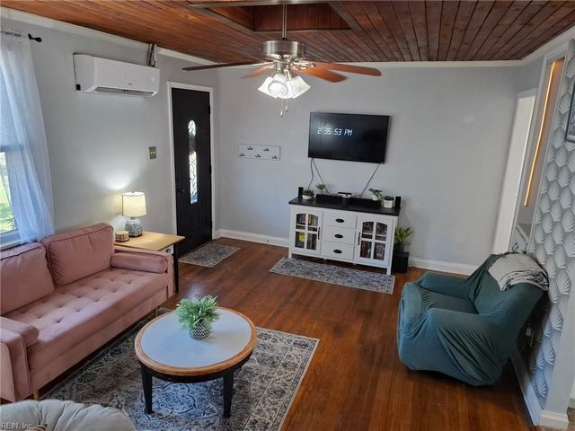123 Smith AVE, Portsmouth, VA 23701