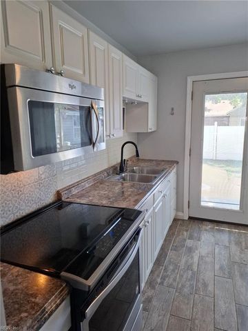 123 Smith AVE, Portsmouth, VA 23701