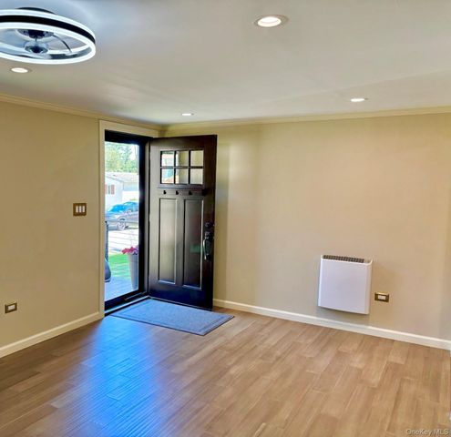 1661 OLD COUNTRY Road 476, Riverhead, NY 11901