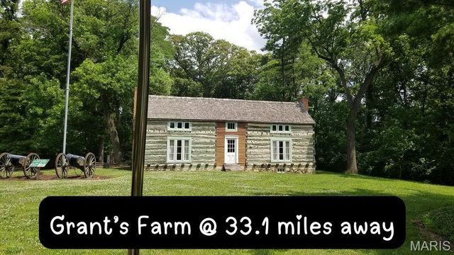 218 3rd Avenue, Edwardsville, IL 62025