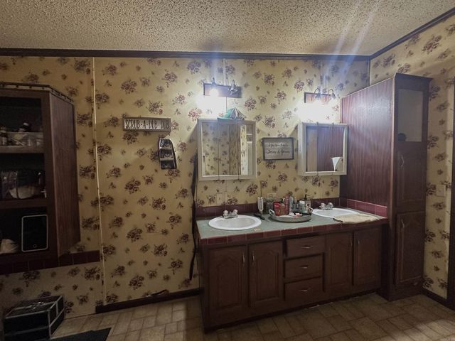 3044 Highway 33 South, De Valls Bluff, AR 72041