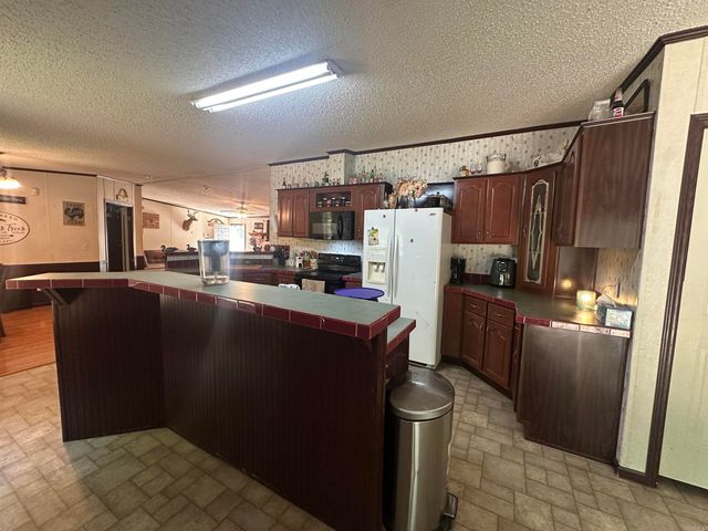 3044 Highway 33 South, De Valls Bluff, AR 72041